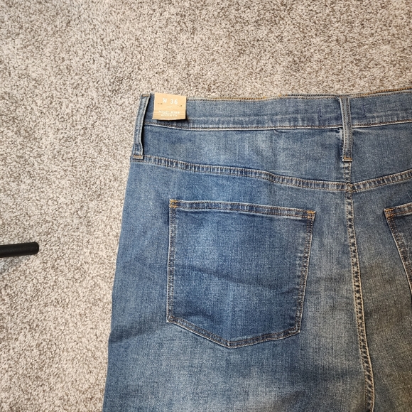 NWT Madewell High-Rise Denim Shorts in Derby Wash Size W 36 or 20W - Picture 8 of 16